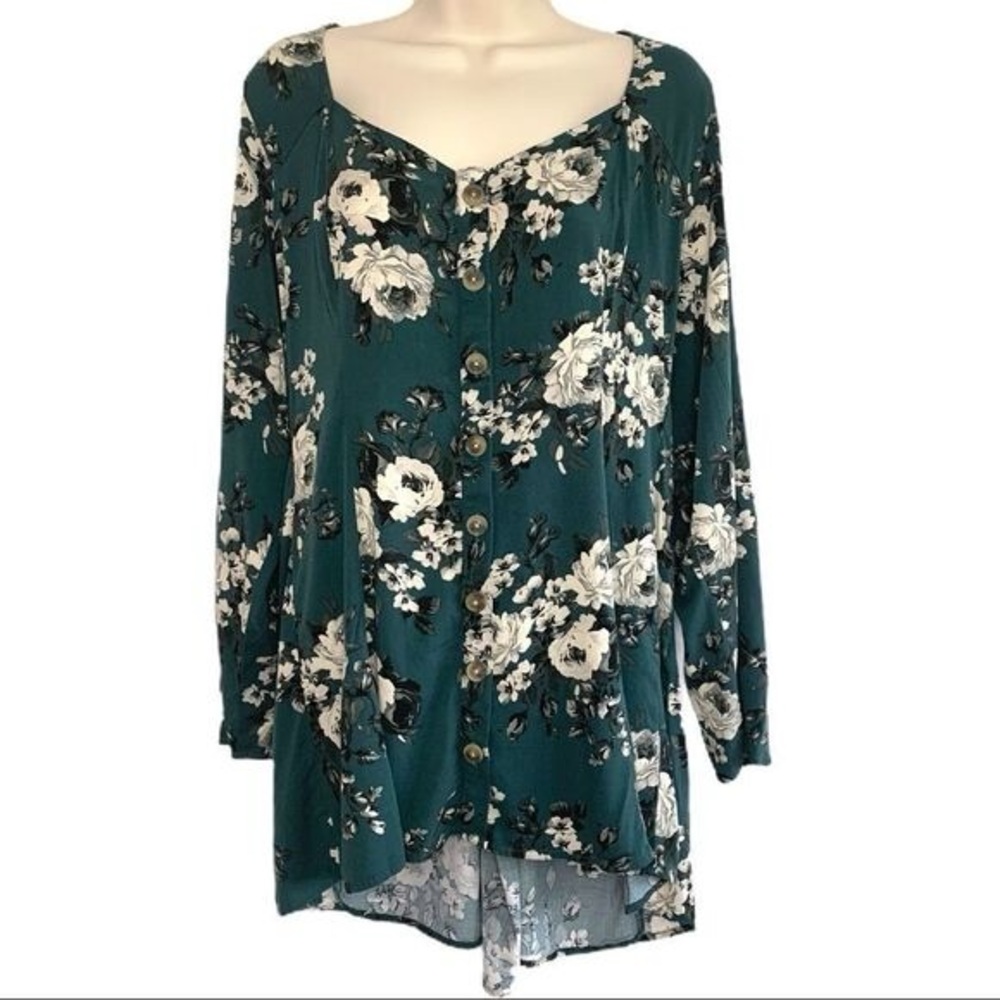 Torrid Floral Green Button Top - Picture 6 of 6